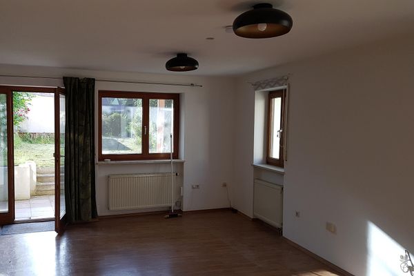 Interessante appartamento al piano terra di 1,5 locali con giardino, vicino alla stazione/centro LL