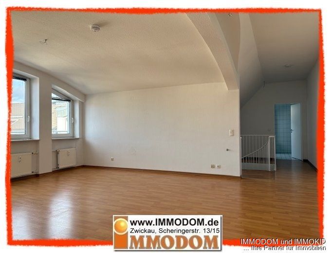 Appartement in Zwickau mit BALKON, EINBAUKÜCHE und Personenaufzug im Dachgeschoss zu vermieten! – Wohnen