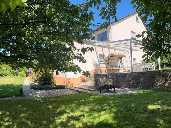 Garten mit Grillplatz
