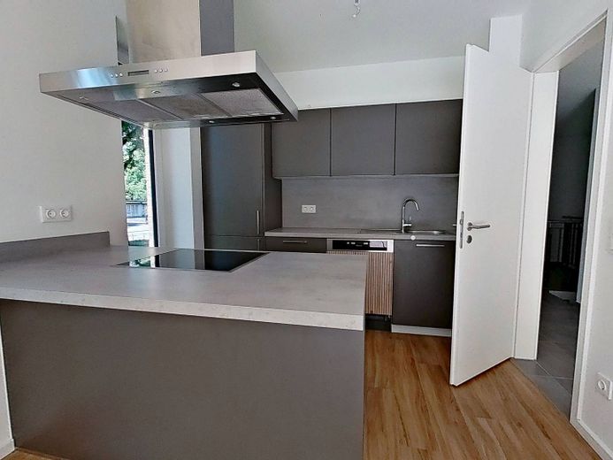 Maisonette-Traum im Hamburger Westen: Wohnen über zwei Etagen mit eigenem Gartenreich – Ansicht II: Offene Wohnküche
