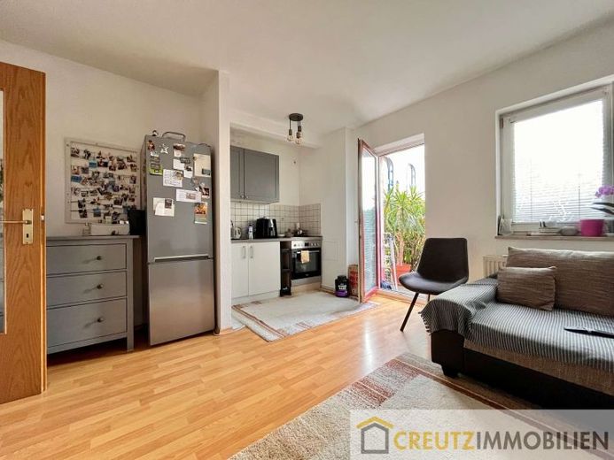 Plauen'da 2 odalı kat mülkiyetli daire, teraslı, kiracılı – satın alma bedeli üzerinden %10,2 getiri – Fotoğraf 1