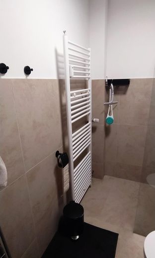 Bad - Heizung u Handtuchwärmer