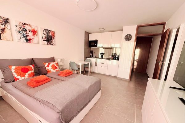 Disponible de inmediato: Apartamento completamente amueblado en una ubicación privilegiada de Stuttgart-Ost con balcón