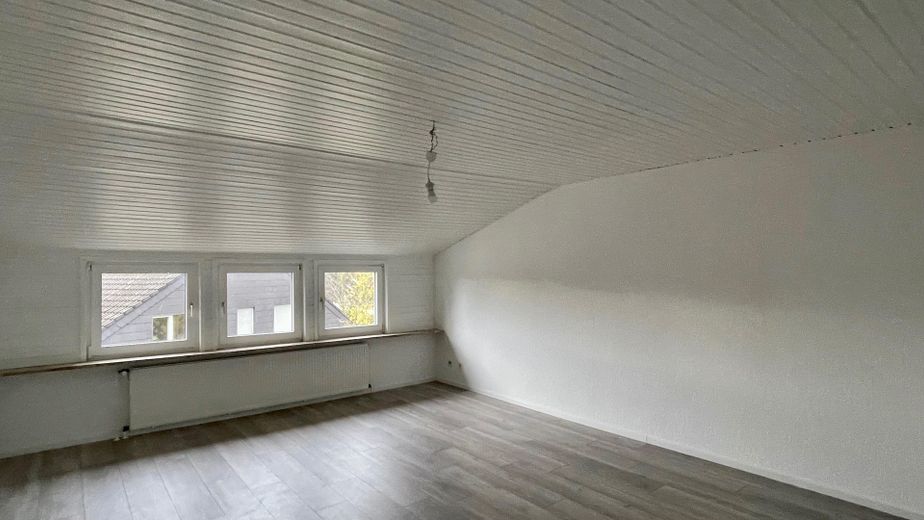 Wohnzimmer ca. 4,8 x 5,8 m