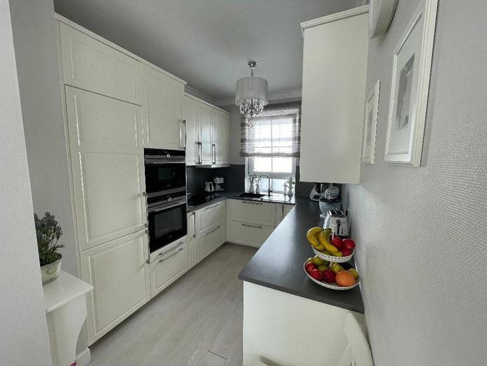 Prime Investment in Frankfurt – Fully Renovated Home with Stable Income – Foto 5