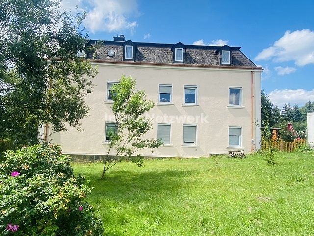 ***Großzügiges Vierfamilienhaus mit Potenzial - Kapitalanlage trifft Lebensqualität*** – Außen 1