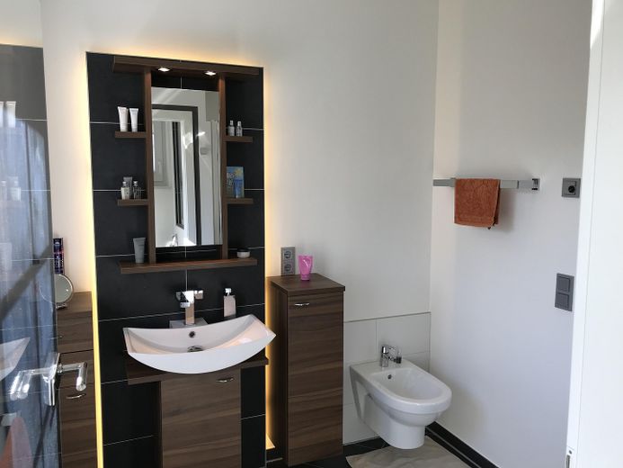 Ensuite Bad