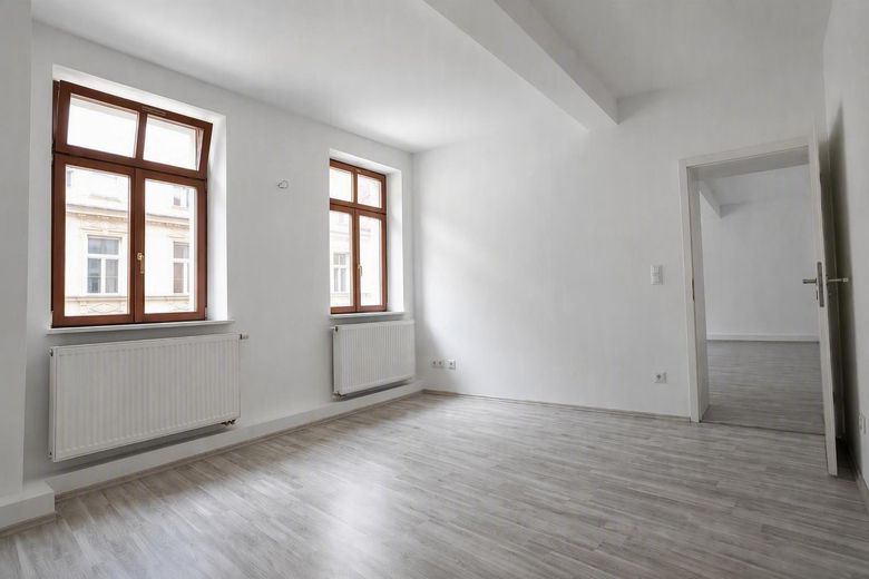 Stilvolle Altbauwohnung im Herzen von Schwabach – urbanes Wohnen mit historischem Charme – Schlafzimmer