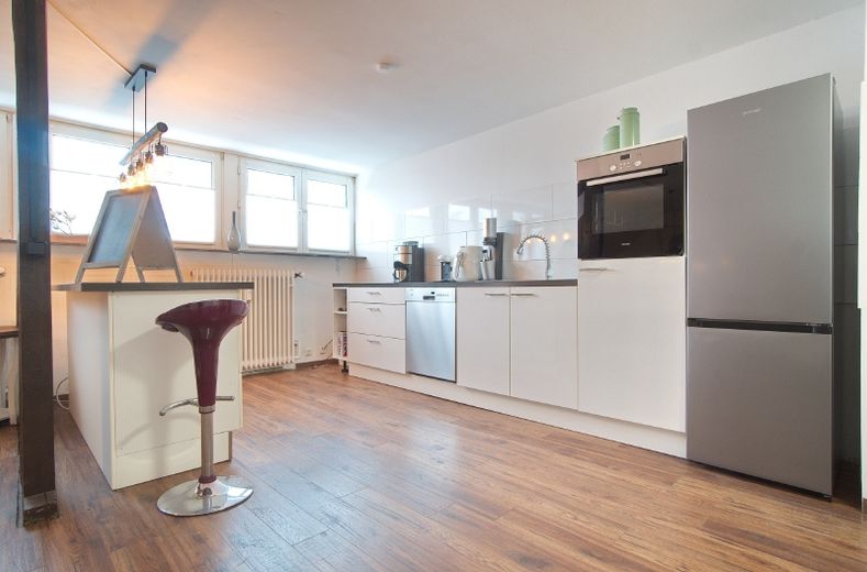 Schöne, helle und gut ausgestattete Wohnung in ruhiger zentraler Lage Nähe Essen Hauptbahnhof, Internetzugang möglich – 34ce8b8b4a51179269b219e1ede2326c1dfc0f68.jpg