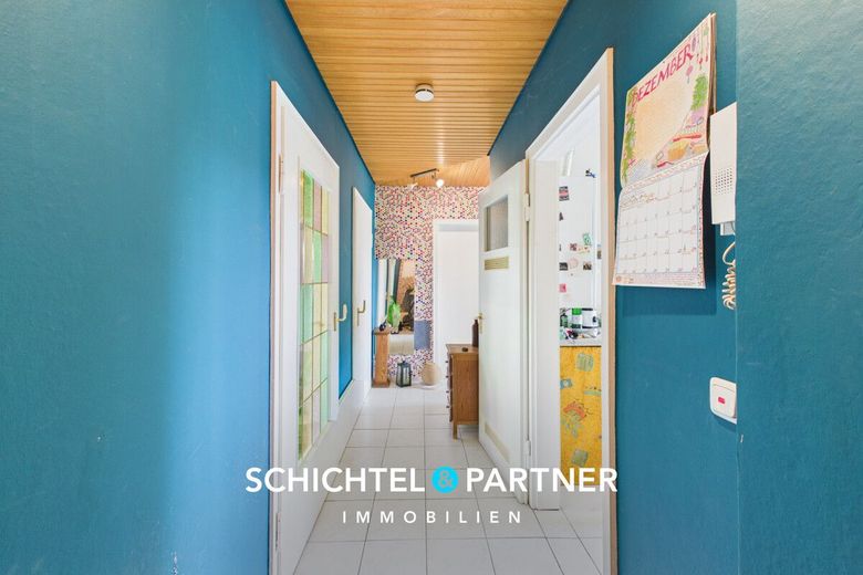 Fähr-Lobbendorf | Anlegerwohnung mit 3 Zimmern und saniertem Gebäude – S&amp;P | Flur