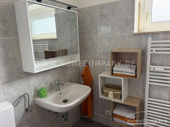 2 Zi.-Wohnung, möbliert, 4. OG, mit Loggia. – ba1f58a9d028dd8914df059f18434db077ed1ac3.jpg