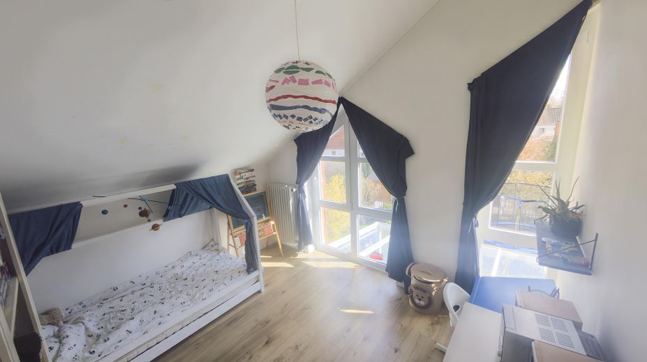 Family Happiness in the Countryside – erstes Kinderzimmer I