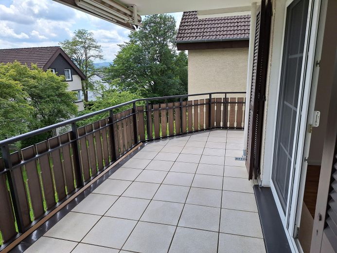 Helle 2-Zimmer Wohnung in guter Lage – Balkon