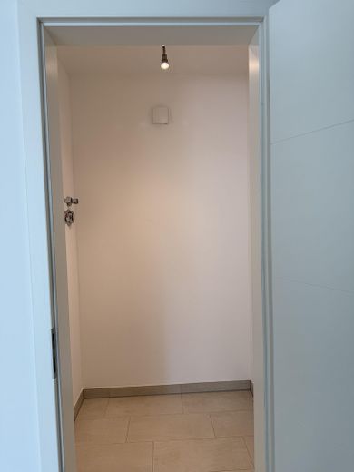 Nur 100 m vom Meer entfernt - Stilvolle 3 ZKB Wohnung mit Marken EBK u. TG Stellplatz – फोटो 11