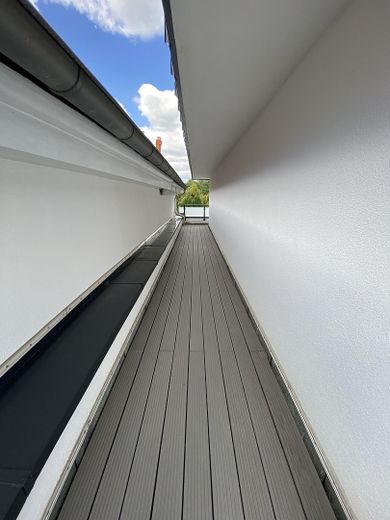 Modernes 2,5-Zi.-Penthouse mit Aufzug & Stellplatz – Solingen-Ohligs – Dachterrasse