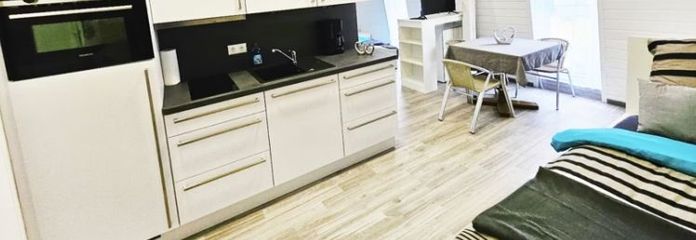 10450 - Serviced Apartments Möbliert in historischer Villa mit modernem Komfort