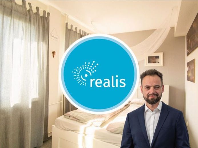 +++ große Maisonette mit Fernblick, Balkon und Stellplatz in ruhiger Lage in Limbach-Oberfrohna +++ – Foto 1