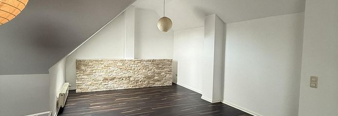 Maisonette-Charme unterm Dach – ruhige Lage in Grevenbroich