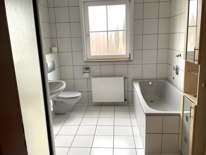 سعر جديد! من مالك خاص 2 غرفة مع شرفة كبيرة في Brinkum، Stuhr – Bad 7,25 m² Waschmaschineansch