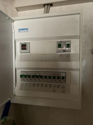 courtagefrei: gepflegte Wohnung in ruhiger Wohnanlage auf Eigenland – Elektronik