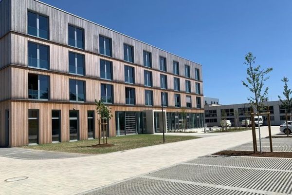 Erstbezug: Repräsentative, moderne Büroräume in Naila/Frankenwald – ca. 72 m² Bürofläche mit Aufzug