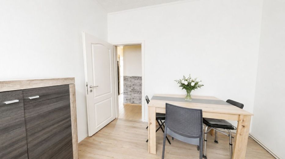 Seltene Gelegenheit mitten in Cuxhaven - 
Wohnung mit Gartenzugang und Terrasse – Heller Essbereich für gemeinsame Momente