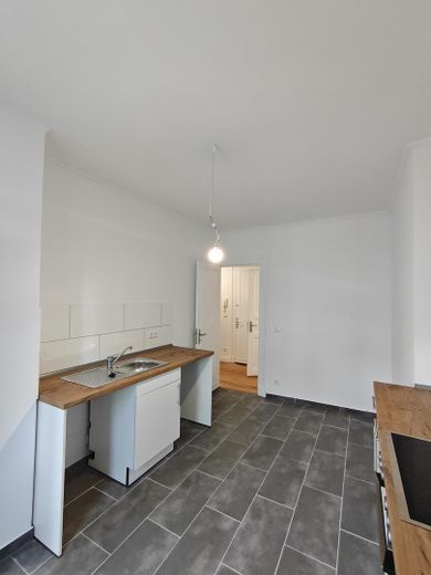 Attraktive 3-Zimmerwohnung im Komponistenviertel – Einbauküche