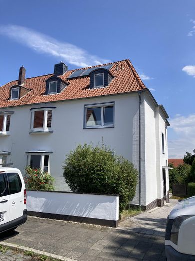 Straßenansicht