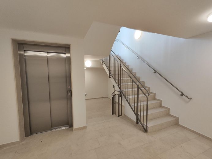 Prima occupazione: nuovo appartamento di 1 locale con cucina attrezzata, balcone esposto a sud e vista sul parco, vicino alla metropolitana e alla S-Bahn di Feldmoching – Foto 27