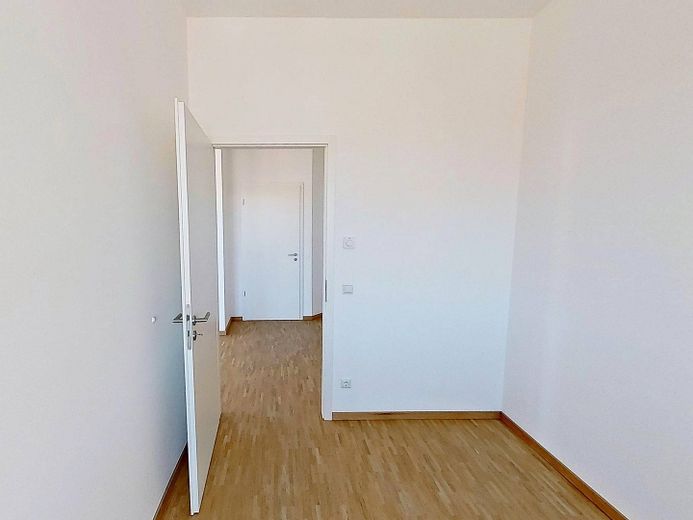 HOGAR DE ENSUEÑO EN PRIMERA OCUPACIÓN: Luminoso piso de 3 habitaciones con COCINA AMUEBLADA – Ansicht II: Schlafzimmer II