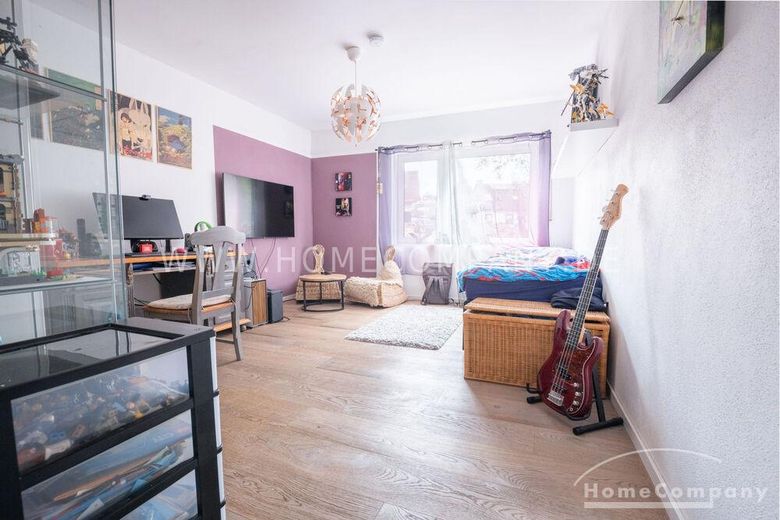 Außergewöhnlicher Designer-Bungalow mit Indoor-Pool, Heimkino  &  Smart-Home in ruhiger Naturlage – 32aa5cd10bf60f5873c861f18460559e8c0be6fe.jpg