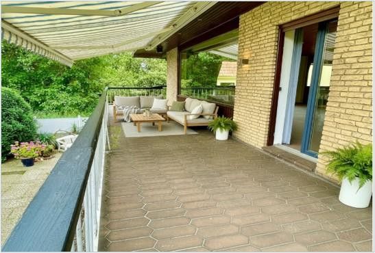 Architektoniczny klasyk z potencjałem w centralnej lokalizacji – Terrasse virtuell möbliert
