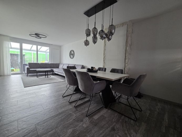Casa a schiera centrale ben tenuta in posizione adatta alle famiglie a Laudenbach – Essbereich 2