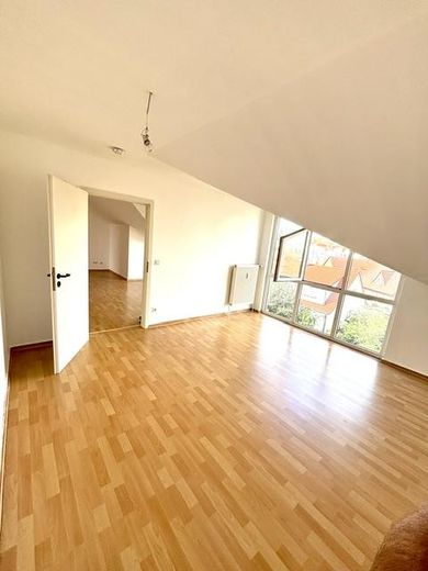 Traumhaft sanierte 3-Zimmer-Wohnung in Rethen (89 m² | Erstbezug | Einbauküche & Stellplatz) – Schlaf/Kinder/Büro?