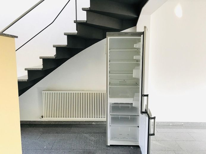 Flur mit Aufgang Treppe