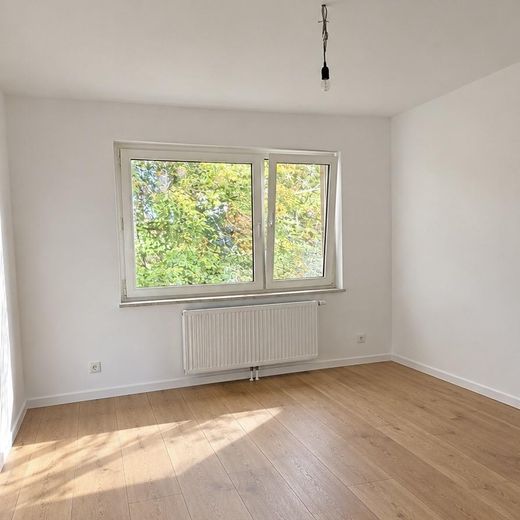 Erstbezug nach Sanierung: Helle 3-Zimmer-Wohnung in Hamburg-Niendorf – Фотографія 2