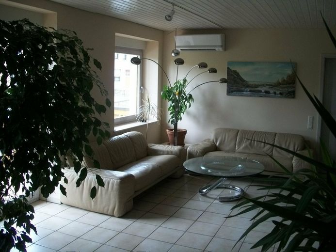 **Attraktives Mehrfamilienhaus mit drei hochwertigen Wohnungen - ideale Kapitalanlage** – Ansicht