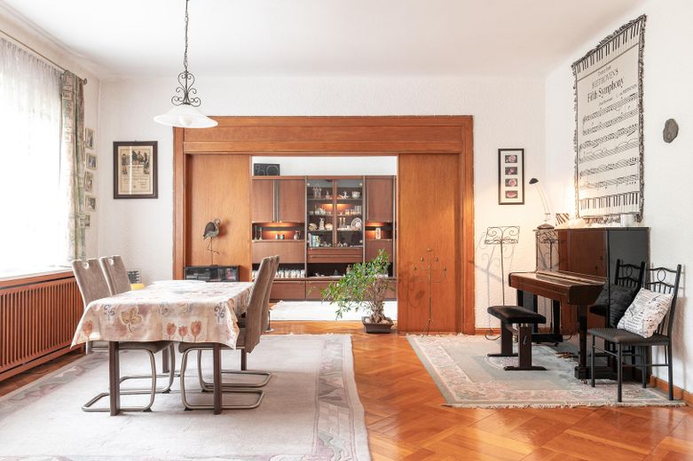 Ampia casa unifamiliare a Berlino Zehlendorf – Wohnzimmer
