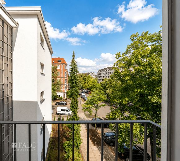 **Modernisierte Wohnung mit Fahrstuhl**- FALC IMMOBILIEN – Ausblick