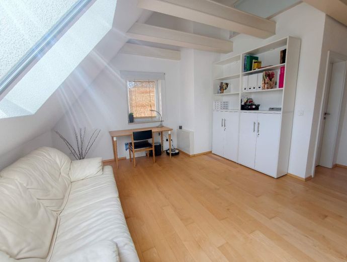 Effizienzhaus A am Kummerower See – Wärmepumpe, PV, Pool, Sauna & nah zum Hafen – Galerie / Homeoffice 