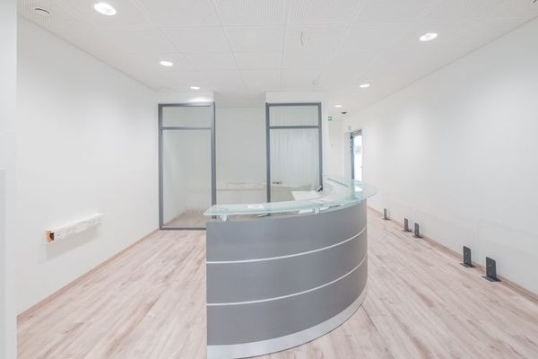Moderne Praxisfläche in zentral gelegenen Ärztehaus – ideale Lage für Fachärzte!