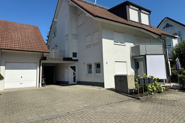 Gepflegtes Zweifamilienhaus in ruhiger Wohnlage in Karlsruhe Palmbach