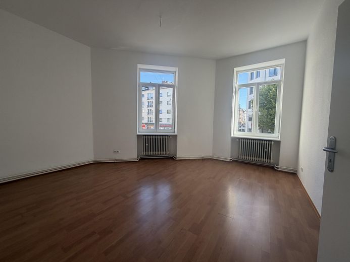 Apartamento céntrico de 3 habitaciones en Nordend con cocina equipada y baño con luz natural – Foto 2