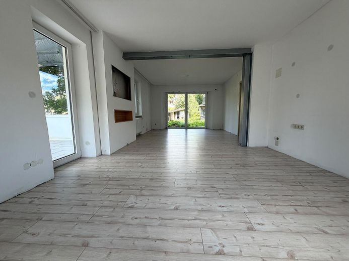Großes 3-Familienhaus inkl. 3 Garage * in Bad Berneck – Zimmer