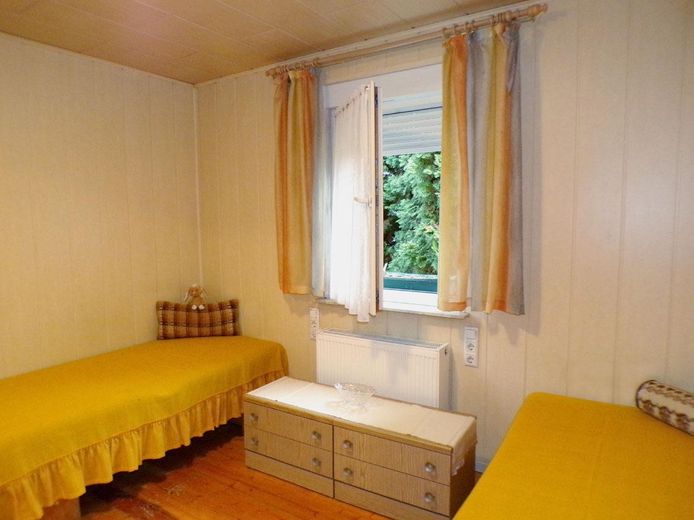 Natur. Ruhe. Bungalow auf Eckgrundstück mit unverbaubarem Ausblick – provisionsfrei! – 10_Schlafzimmer