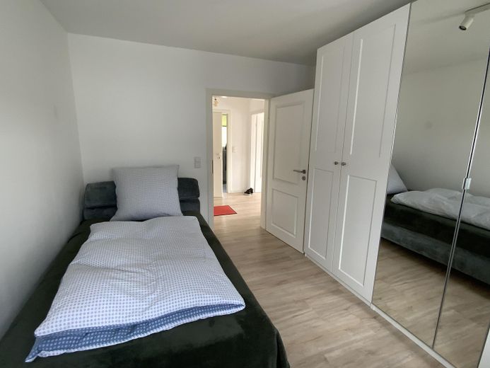 Möblierte Penthouse-Wohnung in guter Wohngegend – Foto 9
