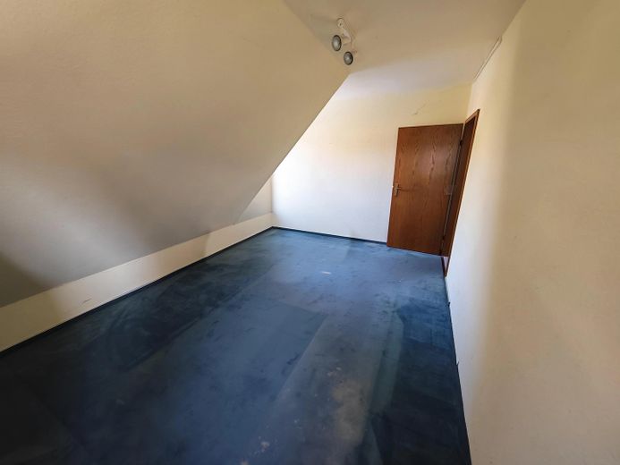 Raumwunder mit Einliegerwohnung & Doppelgarage - provisionsfrei - Erbpacht – Schlafzimmer OG