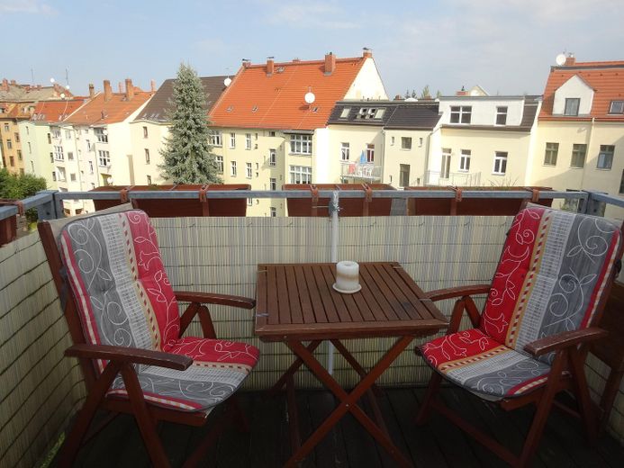 Angebotspreis - Gemütliche 3-Raum-Wohnung mit Balkon in der Südstadt – Balkon