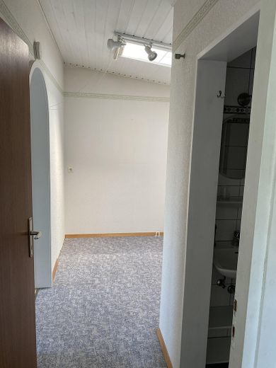 Casa a schiera di testa in posizione residenziale tranquilla a Untereisesheim – Vorraum vor Kinderzimmer 2