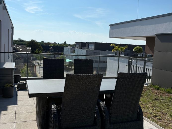 Penthouse met 2 dakterrassen | Campbell, Heidelberg | Direct te betrekken | 2 parkeerplaatsen in de ondergrondse parkeergarage – Aussicht nach Westen